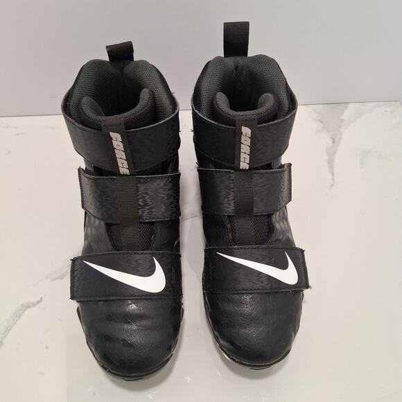 Nike Fastflex Force Athletic Football Soccer Cleats Shark Kids Black SZ-US 4.5 Y - Picture 1 of 13